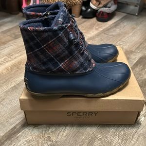 Sperry boots size 12